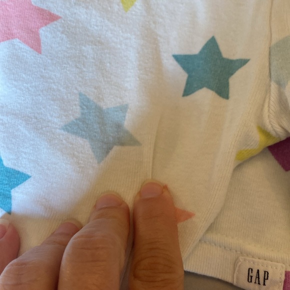 Gap size 5 pajama bundle. Three Gap pajama sets. - Picture 15 of 16